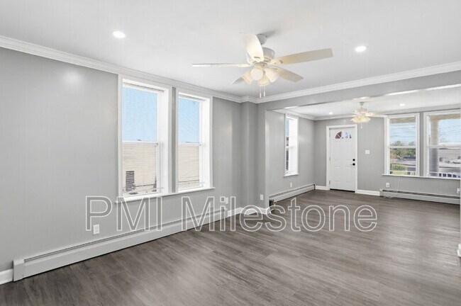 Building Photo - 805 Mulberry Ave
