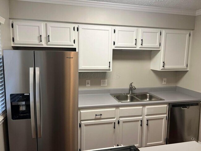 Foto del edificio - 700 Alta View Ct