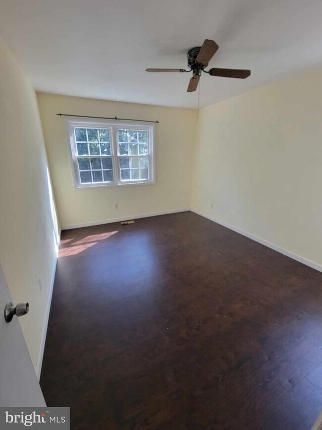 Foto del edificio - 2928 Aspen Hill Rd