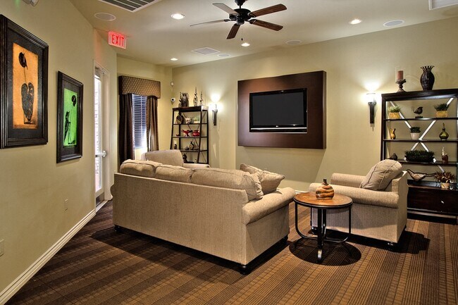 Building Photo - Arbor Pointe