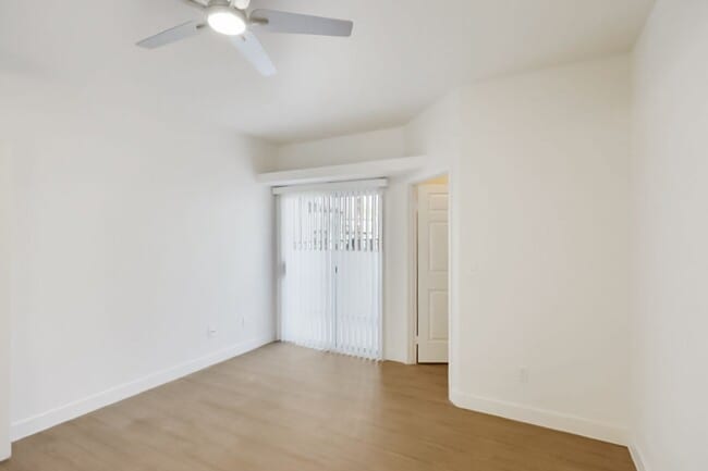 Foto del edificio - Beautifully Updated 2 Bed and 2 Bath Hende...