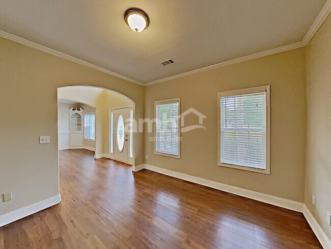 Foto del edificio - 712 Gatwick Ct