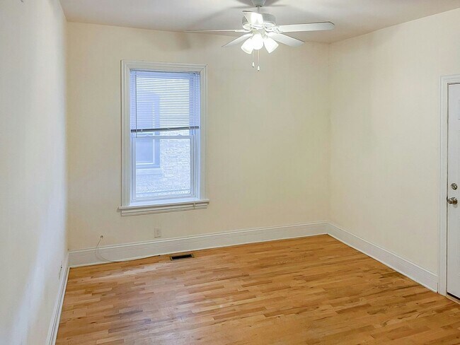 Foto del edificio - 3818.1 N Sheffield Ave