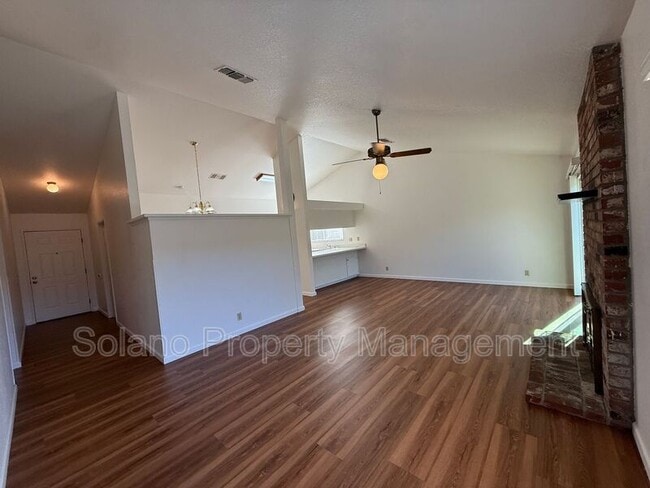 Foto del edificio - 500 Bella Vista Dr