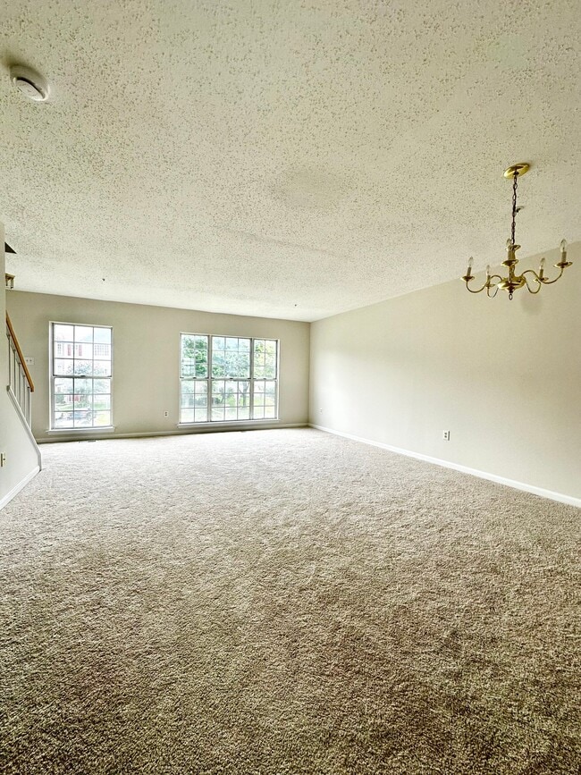 Building Photo - 2558 Ambling Cir