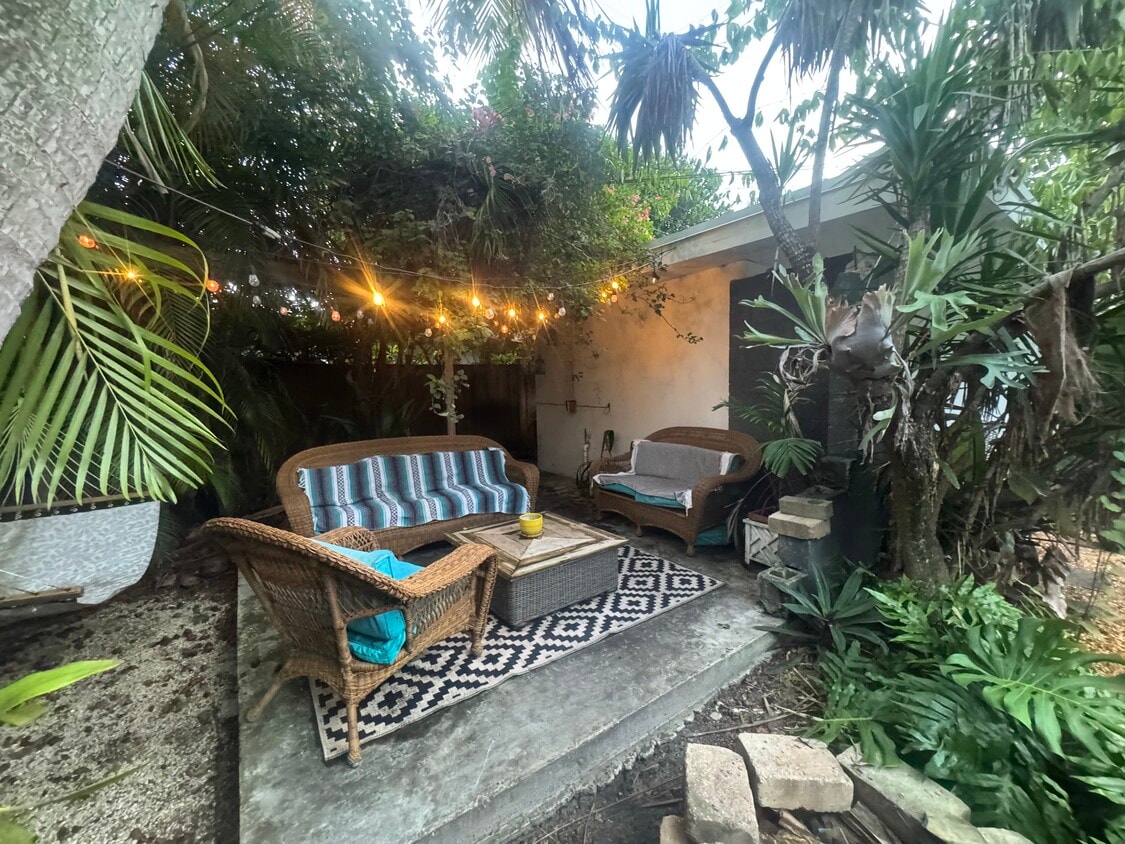 Foto principal - 2538 SW 11th St