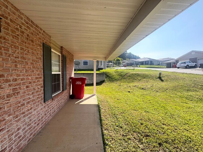 Foto del edificio - 20924 Hartsburg Ln