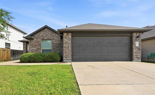Building Photo - 172 Noddy Rd