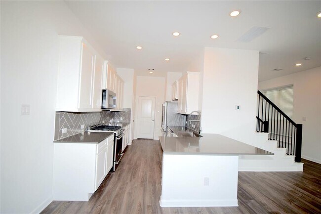 Building Photo - 22630 Sutherland Bend Ln