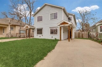 Building Photo - 1911 May St