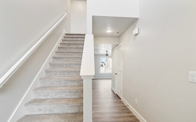 Foto del edificio - 937 N 215 W