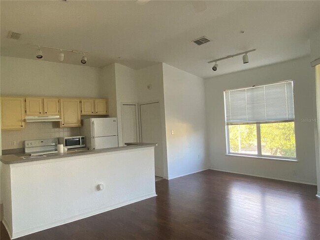 Foto del edificio - 8805 Dunes Ct