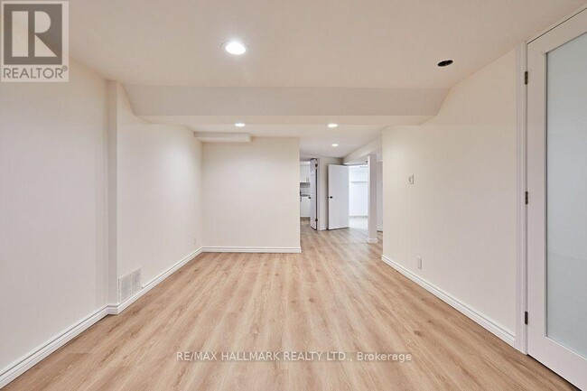 Building Photo - 181 Ferris Rd