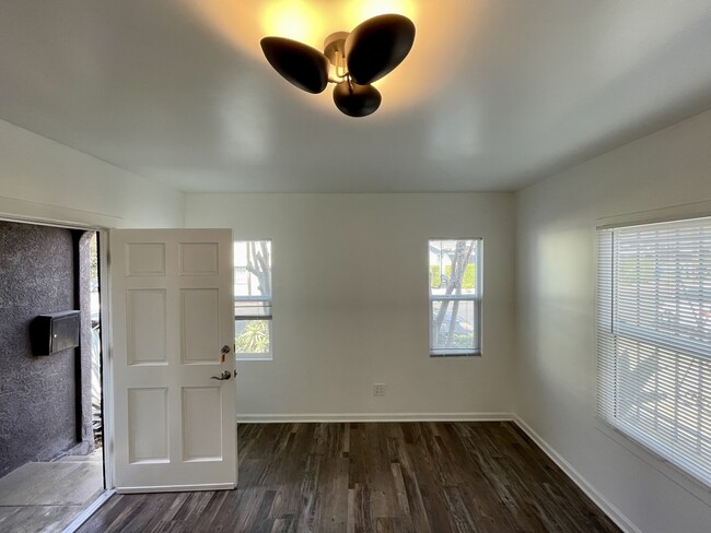 Building Photo - 2672 Cimarron St