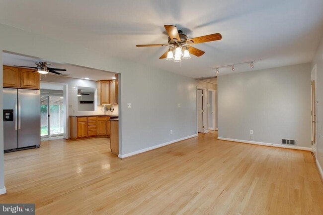 Foto del edificio - 5834 Pratt St