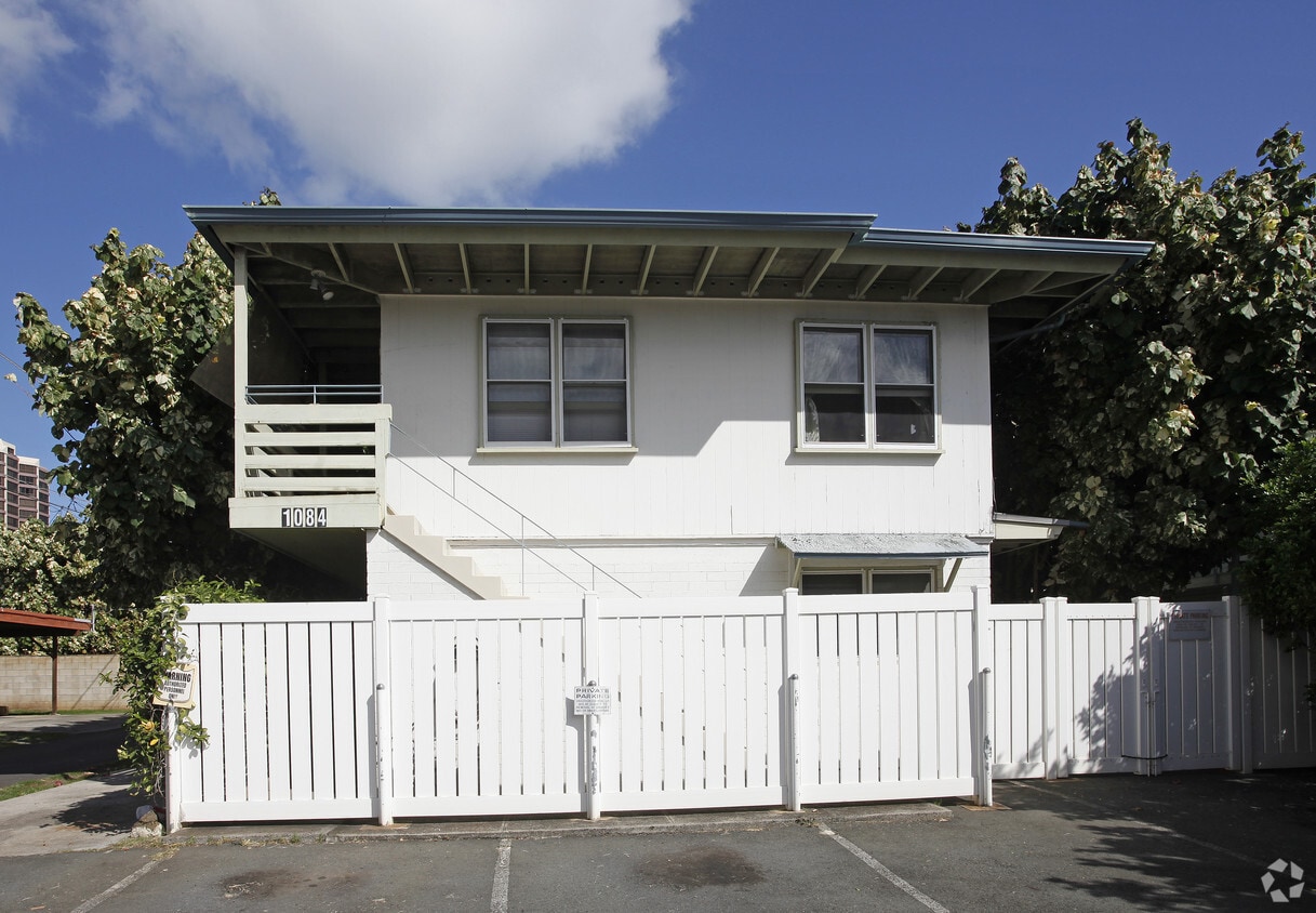 Building Photo - 1084 Kinau St