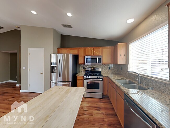 Building Photo - 4327 Wickford Way