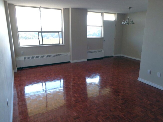 Photo du bâtiment - 2500 Keele St