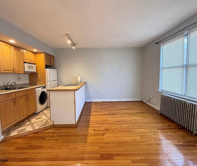 Building Photo - 40-31 202nd St