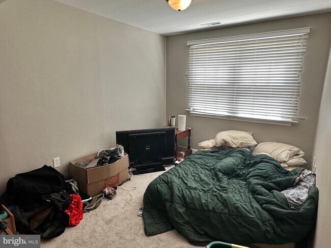 Building Photo - 12018 Stuart Ridge Dr