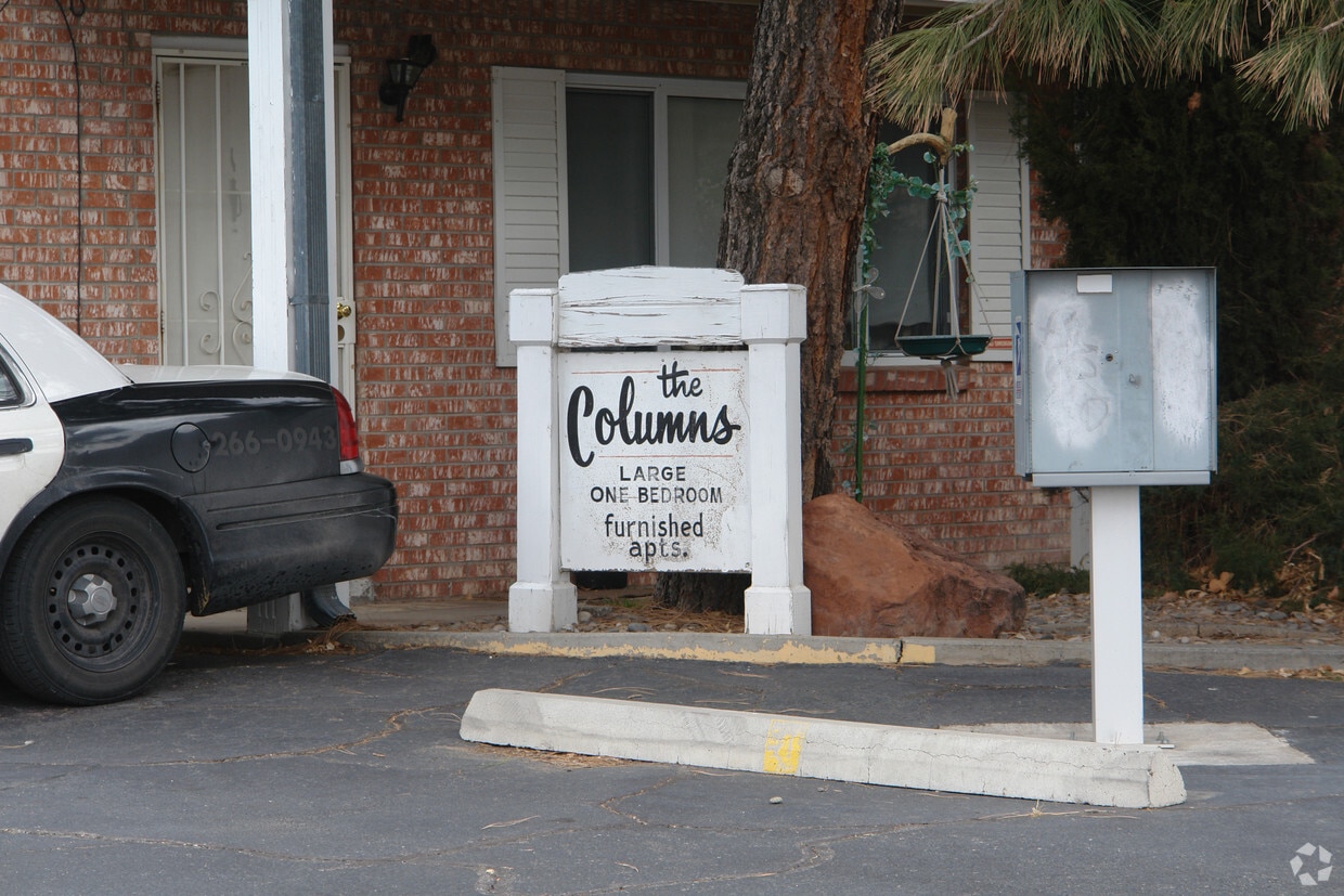 Building Photo - 1036 Alvarado Dr