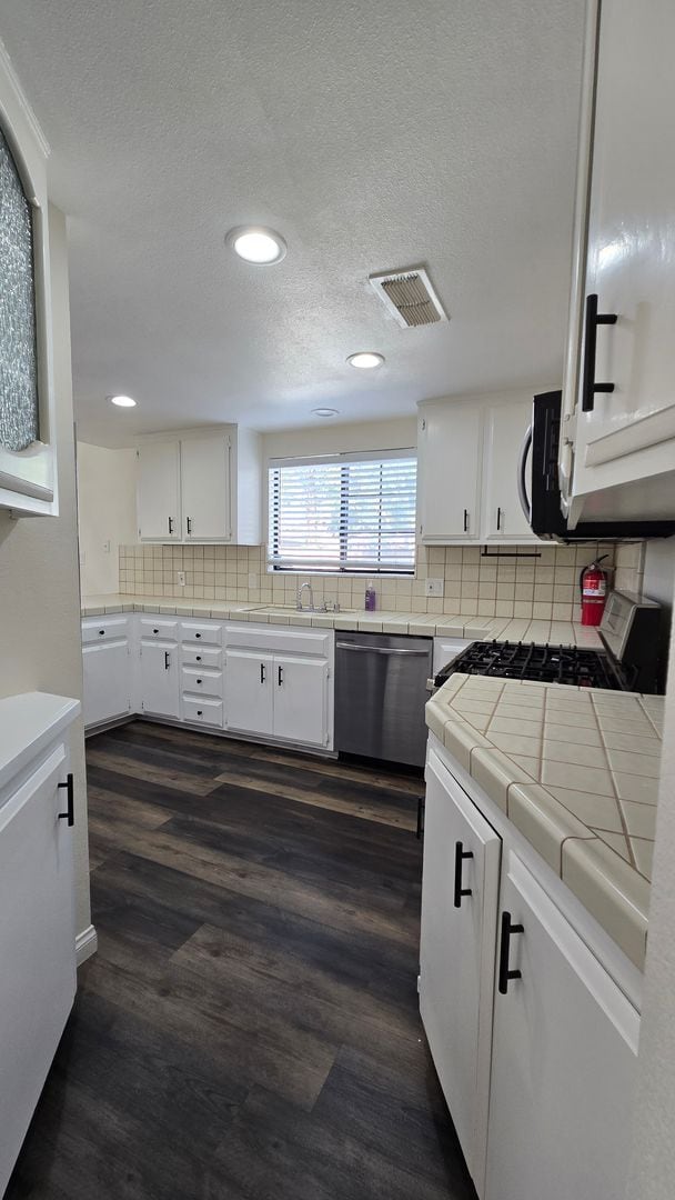 Foto del edificio - 9408 Seager Ct