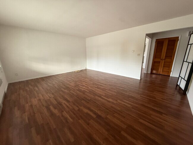 Foto del edificio - 822 Kingsland Ln