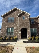 Building Photo - 242 Territory Trl