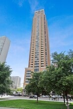 Building Photo - 1160 S Michigan Ave