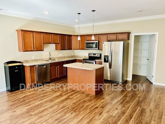 Foto del edificio - 1477 River Park Ln