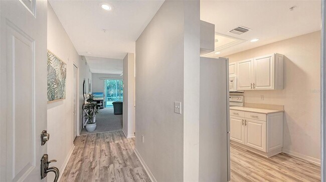 Building Photo - 8750 Olde Hickory Ave