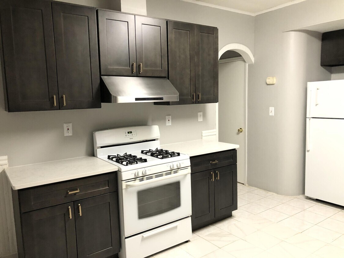 23 Sherman Pl Unit Garage3, Jersey City, NJ 07307 Room for Rent in Jersey City, NJ