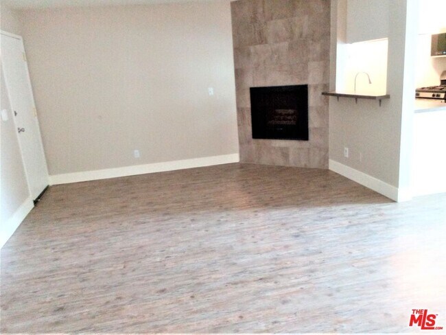 Foto del edificio - 11230 Camarillo St