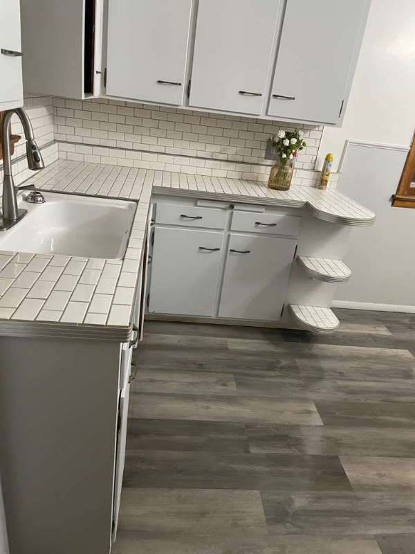 Foto del edificio - 21650 Fuller Ave