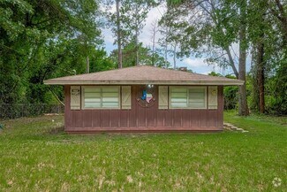 Building Photo - 201 Ivanhoe Dr E