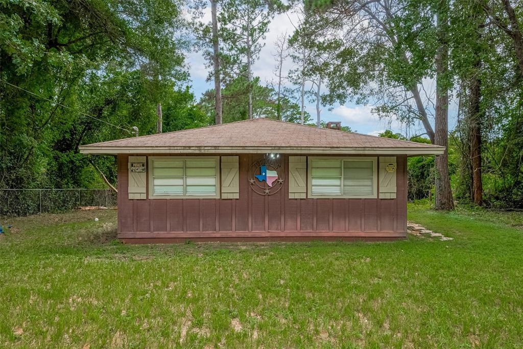 Primary Photo - 201 Ivanhoe Dr E