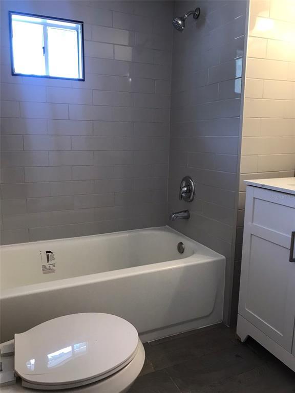 Foto del edificio - 7037 Lofty Dr