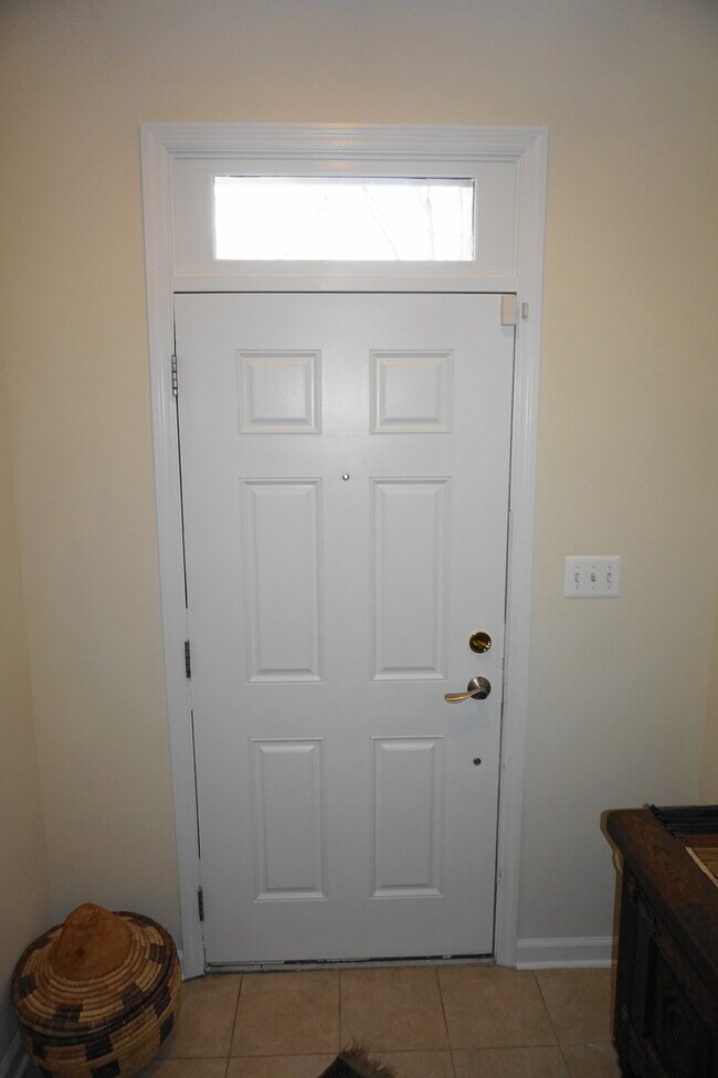 Photo - Charming 3Bedroom/3.5Bath Townhome in Ridg...