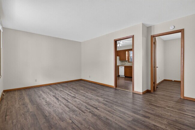 Foto del edificio - 1009 E Walnut St