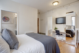 Building Photo - 925 Rue Cherrier