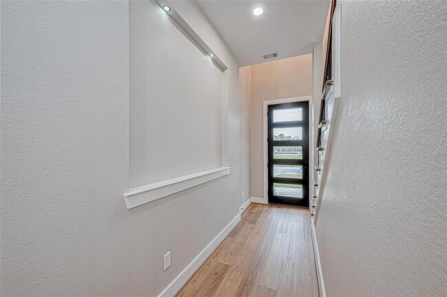 Foto del edificio - 7201 Edmont Ln
