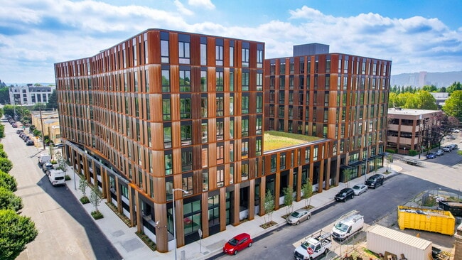 Building Photo - Holloway
