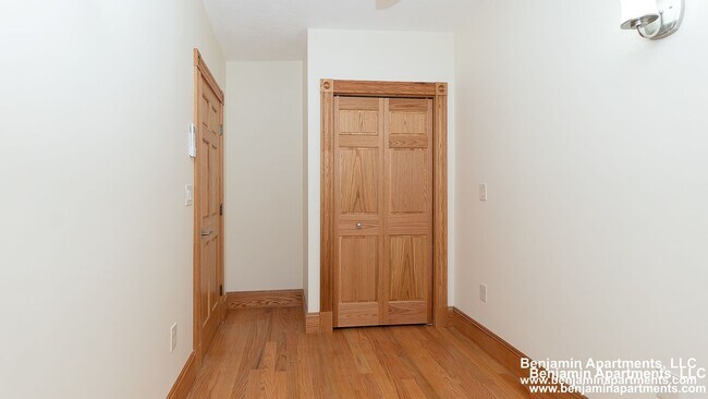 Foto del edificio - 48 Garden St