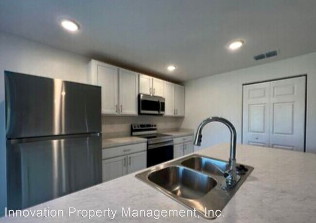 Foto del edificio - 4 br, 2 bath House - 539 Finch Ct.