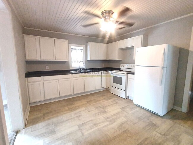 Foto del edificio - 1507 W Emerson St