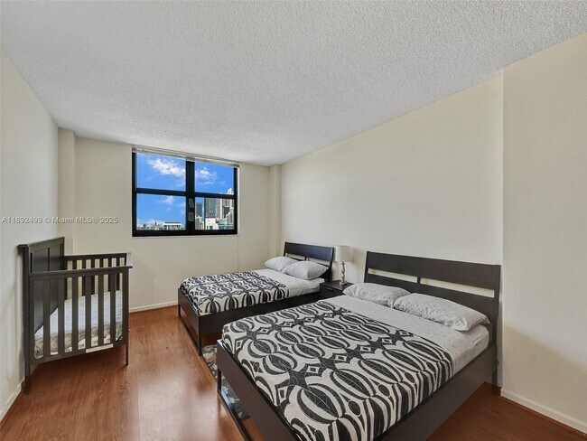 Foto del edificio - 210 174th St