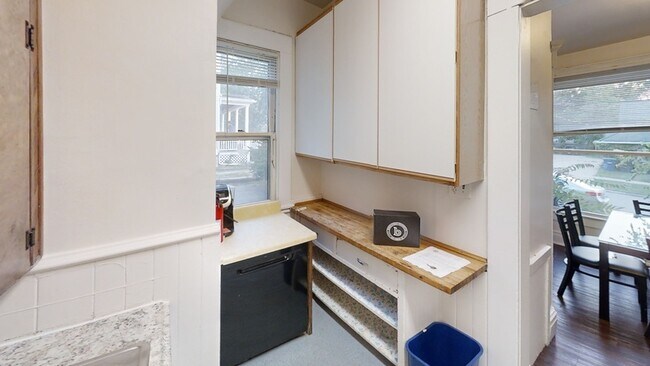 Foto del edificio - 802 E Kingsley St