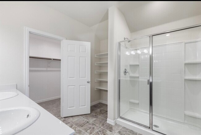 Foto del edificio - 428 Edward Rd