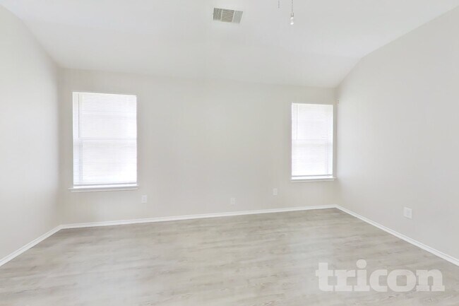 Foto del edificio - 10338 Whisper Bluff Dr