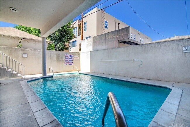 Foto del edificio - 14415 Benefit St